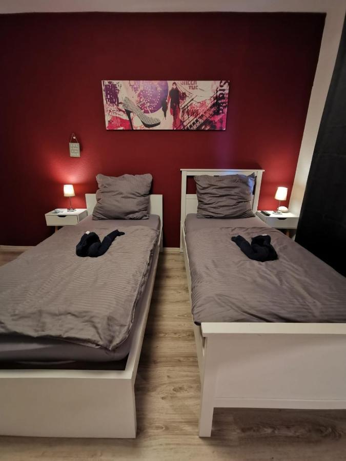Liebevoll Eingerichtete Ferienwohnung - Zentrale Lage - Netflix & Paytv Wilhelmshaven Exterior photo